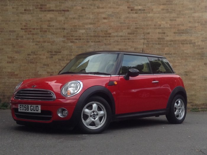 Mini Hatchback 1.6 Cooper D 3dr Hatchback Diesel Red