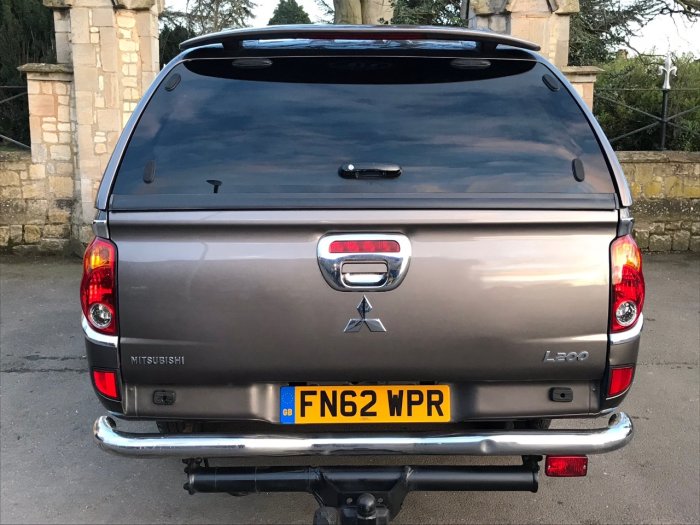 Mitsubishi L200 2.5 Double Cab DI-D Barbarian Long bed leather reverse camera Auto 176Bhp Pick Up Diesel Brown