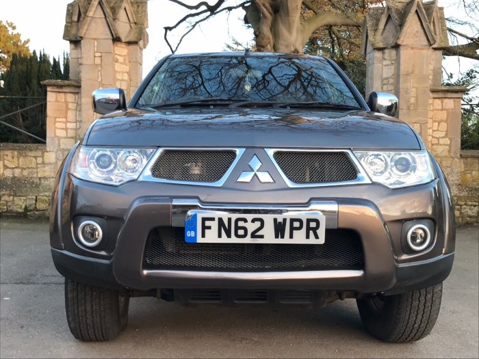 Mitsubishi L200 2.5 Double Cab DI-D Barbarian Long bed leather  reverse camera Auto 176Bhp Pick Up Diesel Brown