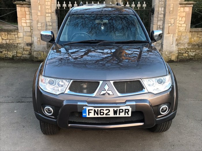 Mitsubishi L200 2.5 Double Cab DI-D Barbarian Long bed leather reverse camera Auto 176Bhp Pick Up Diesel Brown