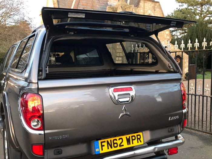 Mitsubishi L200 2.5 Double Cab DI-D Barbarian Long bed leather reverse camera Auto 176Bhp Pick Up Diesel Brown