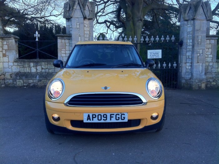 Mini Clubman 1.4 One 5dr Estate Petrol Yellow