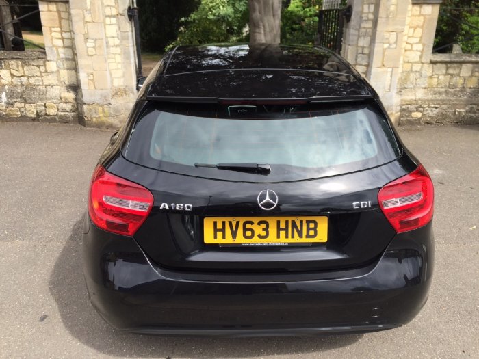 Mercedes-Benz A Class 1.5 A180 CDI BlueEFFICIENCY SE 5dr Hatchback Diesel Black