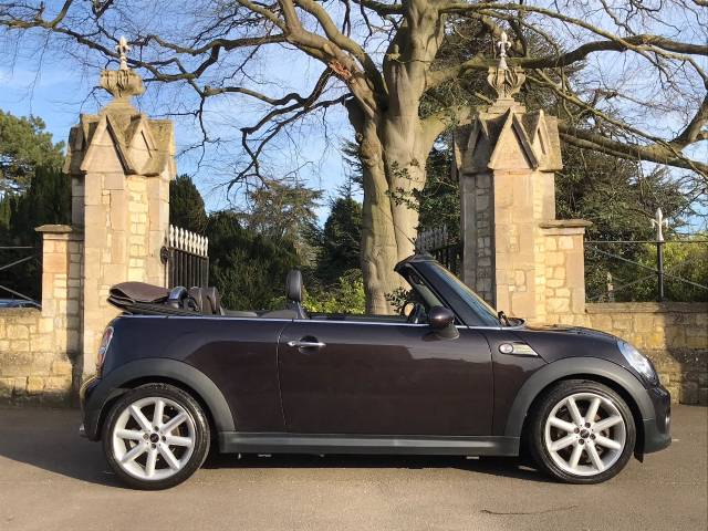 2014 Mini Convertible 1.6 Cooper D Highgate 2dr