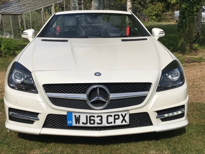 Mercedes-Benz SLK 2.1 SLK 250 CDI BlueEFFICIENCY AMG Sport 2dr Tip Auto Convertible Diesel White