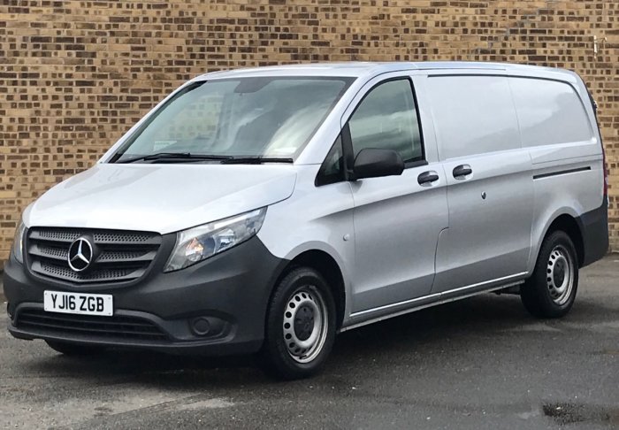Mercedes-benz Vito 1.6 111cdi Combi Van Diesel Silver