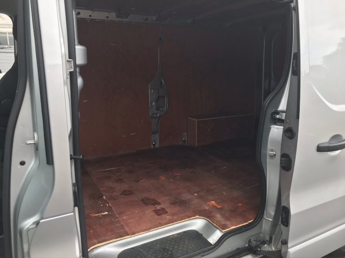 Vauxhall Vivaro 2900 1.6CDTI 120PS Sportive H1 Van Panel Van Diesel Silver
