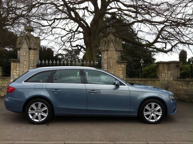 2010 Audi A4 2.0 TDI SE 5dr