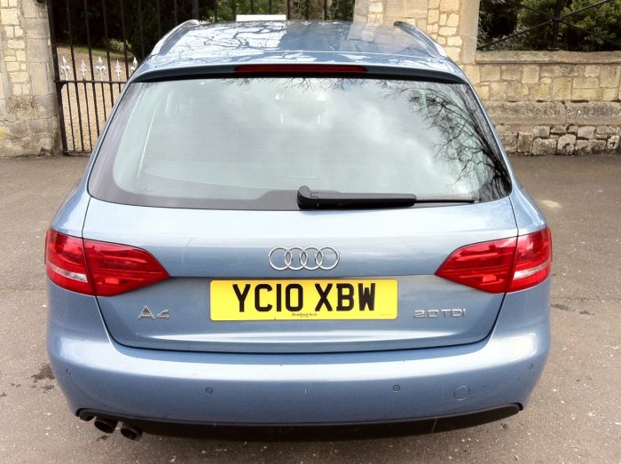 Audi A4 2.0 TDI SE 5dr Estate Diesel Blue