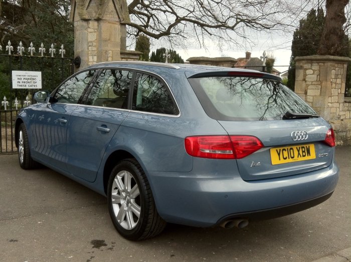 Audi A4 2.0 TDI SE 5dr Estate Diesel Blue