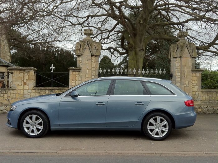 Audi A4 2.0 TDI SE 5dr Estate Diesel Blue