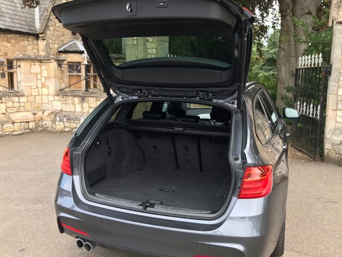 BMW 3 Series 3.0 335d xDrive M Sport 5dr Step Auto Estate Diesel Grey
