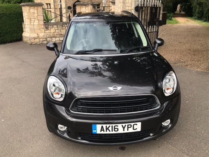 Mini Countryman 1.6 Cooper D 5dr WINTER PACK Hatchback Diesel Grey