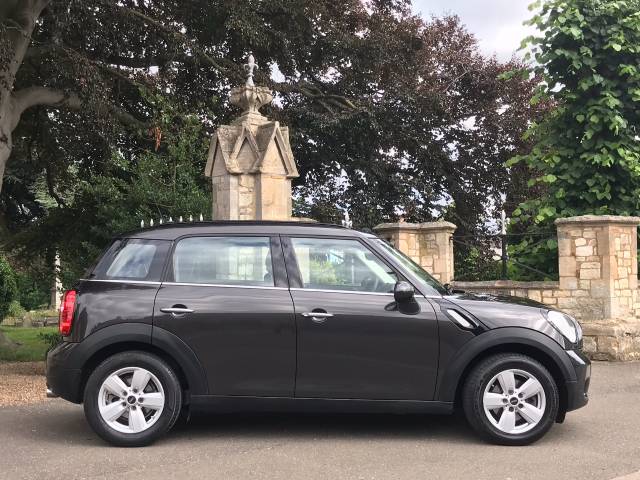 2016 Mini Countryman 1.6 Cooper D 5dr WINTER PACK