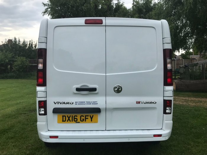 Vauxhall Vivaro 2900 1.6CDTI 120PS Sportive H1 Van LWB Long Wheel Base Panel Van Diesel White