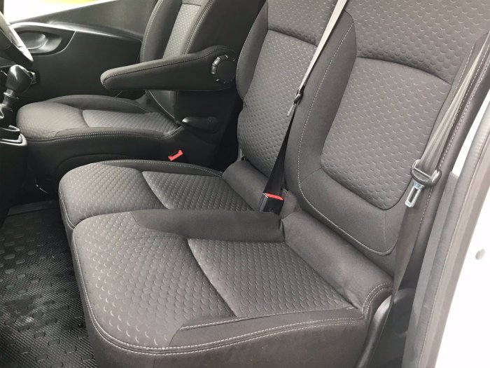 Vauxhall Vivaro 2900 1.6CDTI 120PS Sportive H1 Van LWB Long Wheel Base Panel Van Diesel White