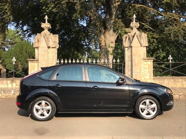 2011 Ford Focus 1.8 Zetec 5dr