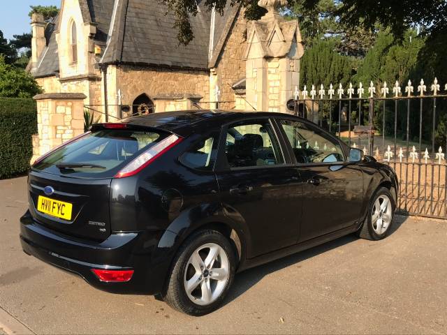 2011 Ford Focus 1.8 Zetec 5dr