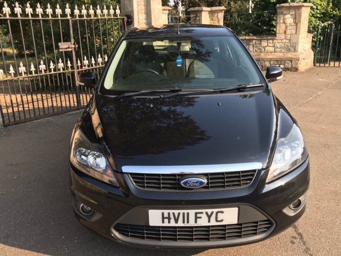 Ford Focus 1.8 Zetec 5dr Hatchback Petrol Black