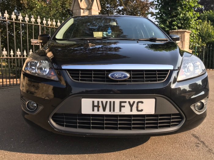 Ford Focus 1.8 Zetec 5dr Hatchback Petrol Black