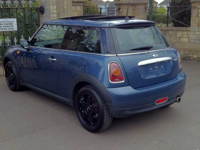 2009 Mini Hatchback 1.6 Cooper 3dr