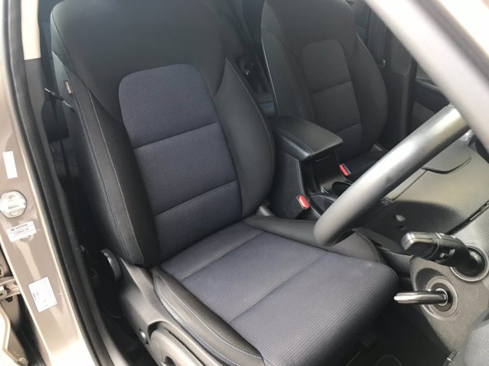 Hyundai Tucson 1.7 CRDi Blue Drive SE Nav 5dr 2WD Estate Diesel Beige