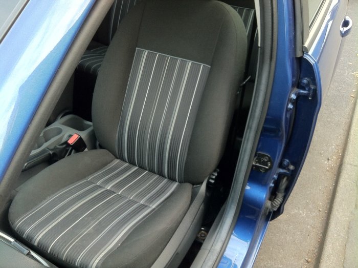 Ford Focus 1.6 Style 5dr Hatchback Petrol Blue