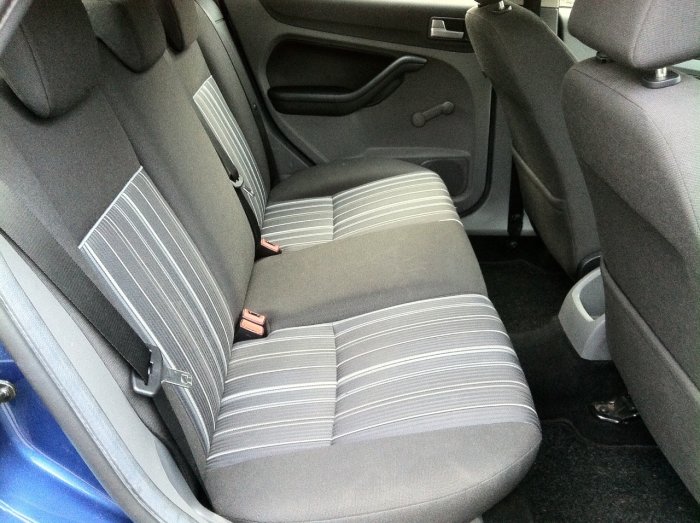 Ford Focus 1.6 Style 5dr Hatchback Petrol Blue
