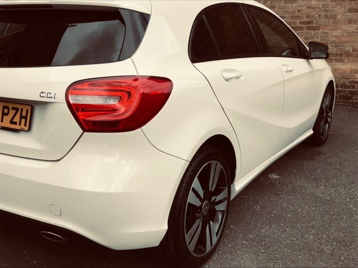Mercedes-Benz A Class 1.5 A180 CDI BlueEFFICIENCY Sport 5dr Hatchback Diesel White