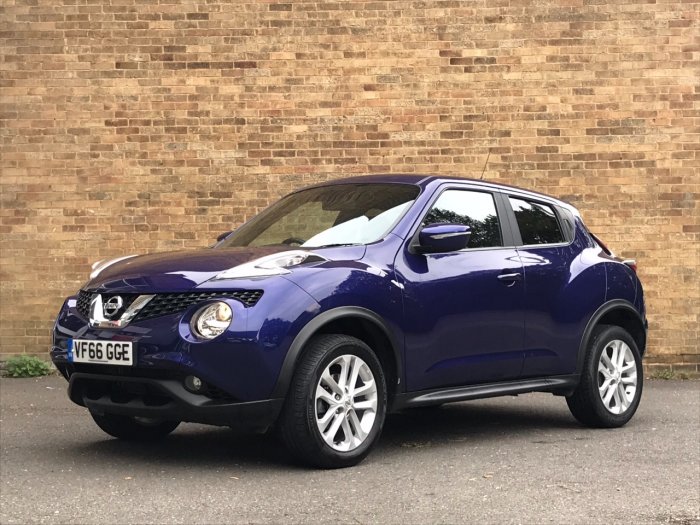Nissan Juke 1.5 dCi N-Connecta 5dr ULEZ Hatchback Diesel Blue