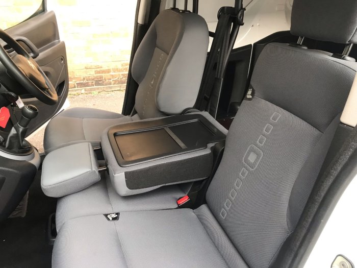 Citroen Berlingo 1.6 HDi 625Kg Enterprise 75ps Air con Panel Van Diesel White