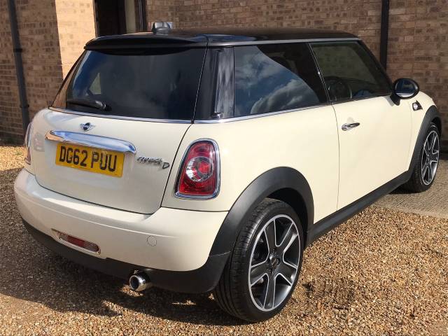 2012 Mini Hatchback 1.6 Cooper D 3dr