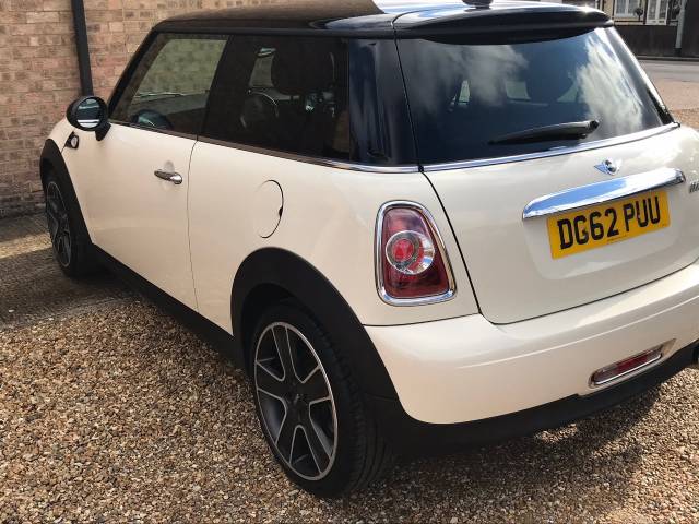 2012 Mini Hatchback 1.6 Cooper D 3dr