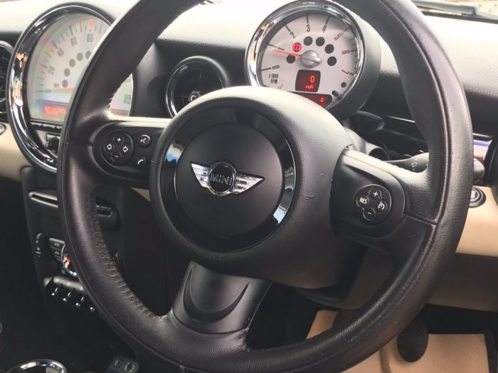 Mini Hatchback 1.6 Cooper D 3dr Hatchback Diesel White