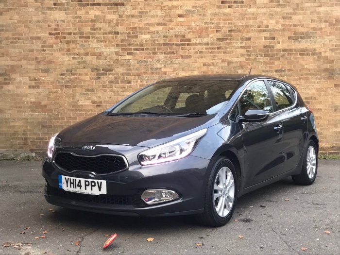 Kia Ceed 1.6 CRDi 2 5dr Auto Hatchback Diesel Silver