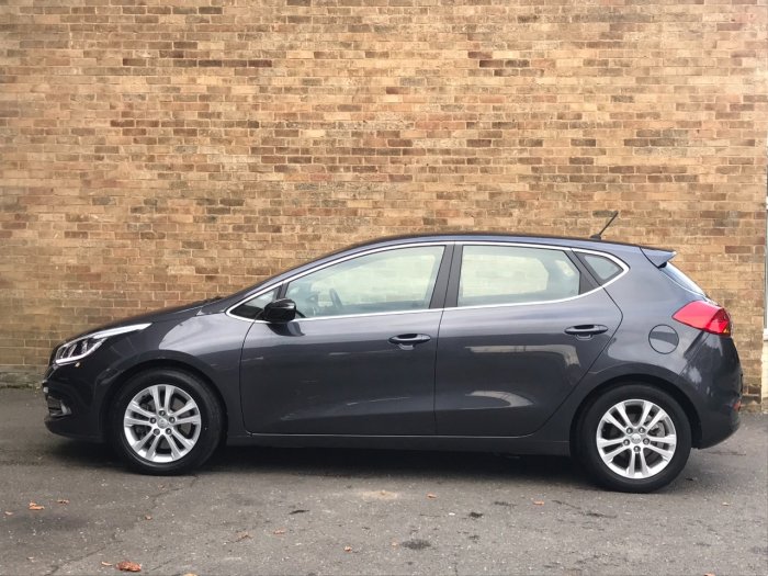 Kia Ceed 1.6 CRDi 2 5dr Auto Hatchback Diesel Silver