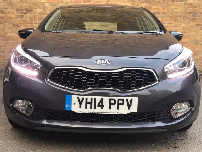 Kia Ceed 1.6 CRDi 2 5dr Auto Hatchback Diesel Silver
