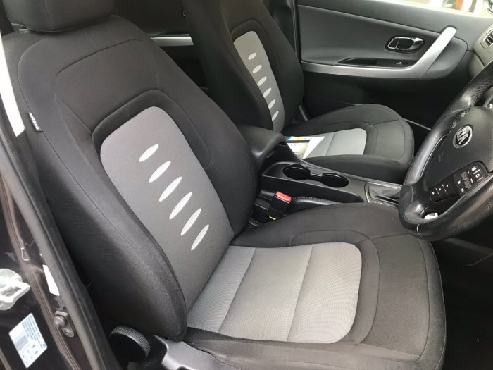 Kia Ceed 1.6 CRDi 2 5dr Auto Hatchback Diesel Silver