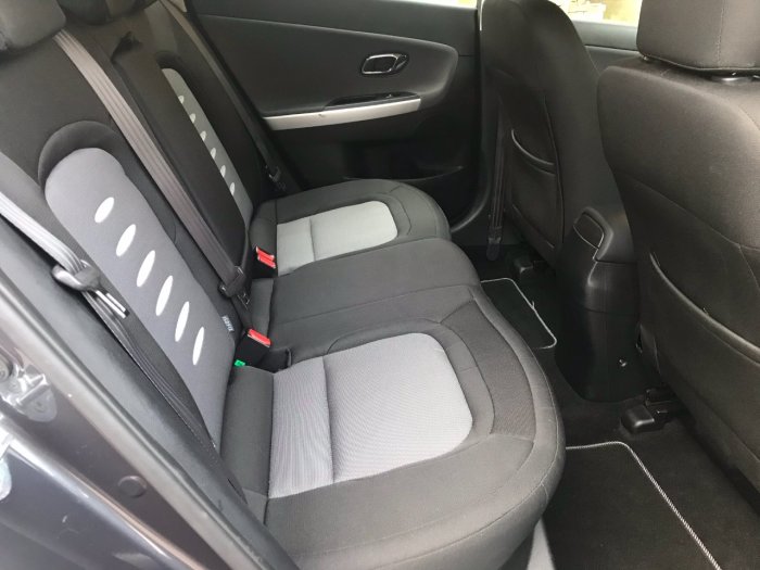 Kia Ceed 1.6 CRDi 2 5dr Auto Hatchback Diesel Silver