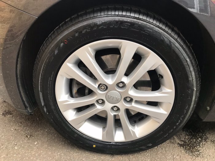 Kia Ceed 1.6 CRDi 2 5dr Auto Hatchback Diesel Silver