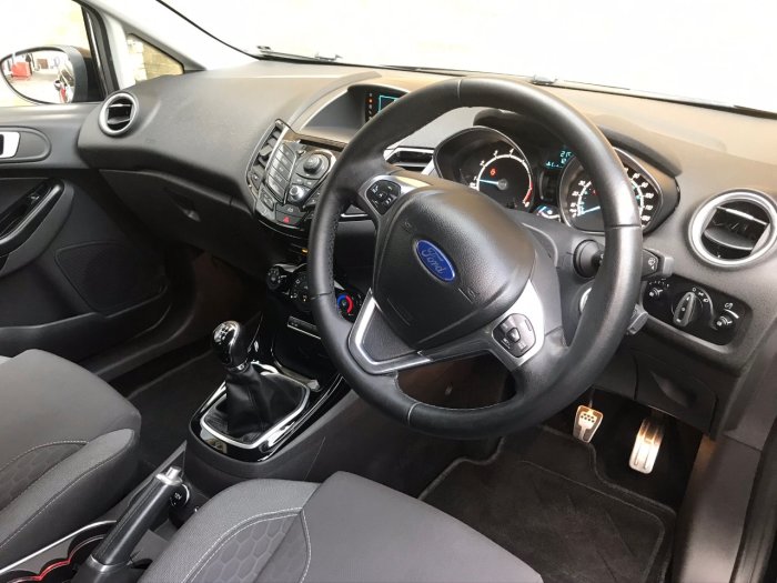 Ford Fiesta 1.0 EcoBoost 125 Zetec S 3dr Hatchback Petrol Black