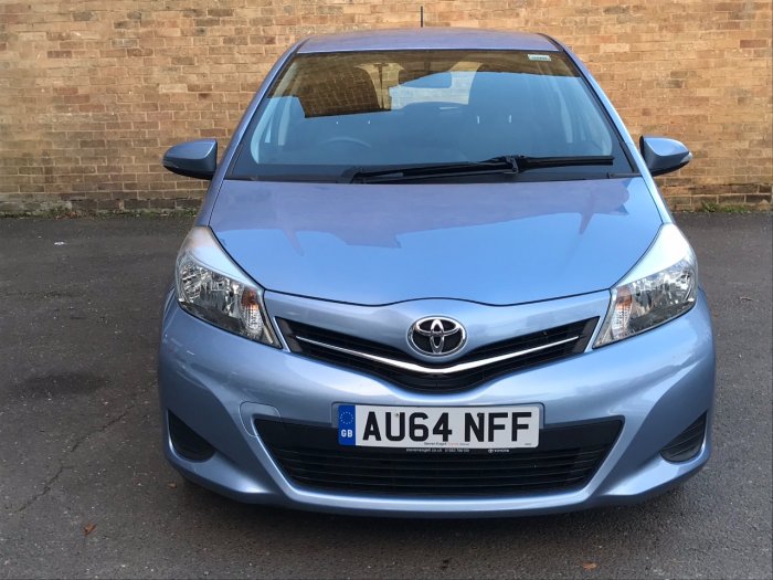 Toyota Yaris 1.33 VVT-i Icon 5dr Hatchback Petrol Blue