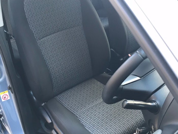 Toyota Yaris 1.33 VVT-i Icon 5dr Hatchback Petrol Blue