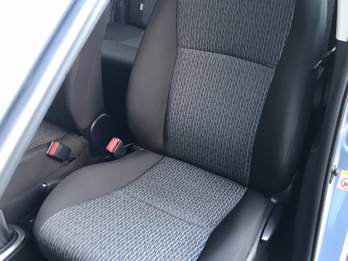 Toyota Yaris 1.33 VVT-i Icon 5dr Hatchback Petrol Blue