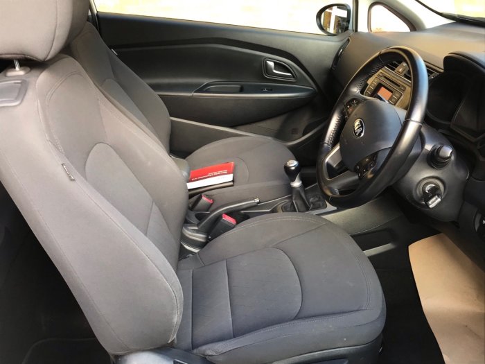 Kia Rio 1.25 SR7 3dr Hatchback Petrol White