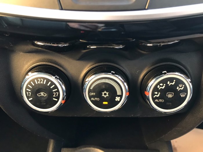Mitsubishi ASX 1.6 ZC-M 5dr Leather Hatchback Petrol Brown