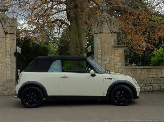 2006 Mini Convertible 1.6 Cooper