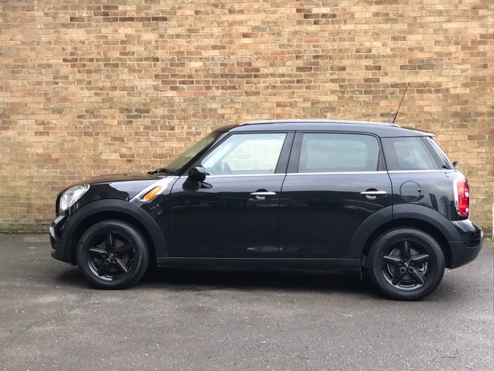Mini Countryman 1.6 One 5dr ULEZ Hatchback Petrol Black