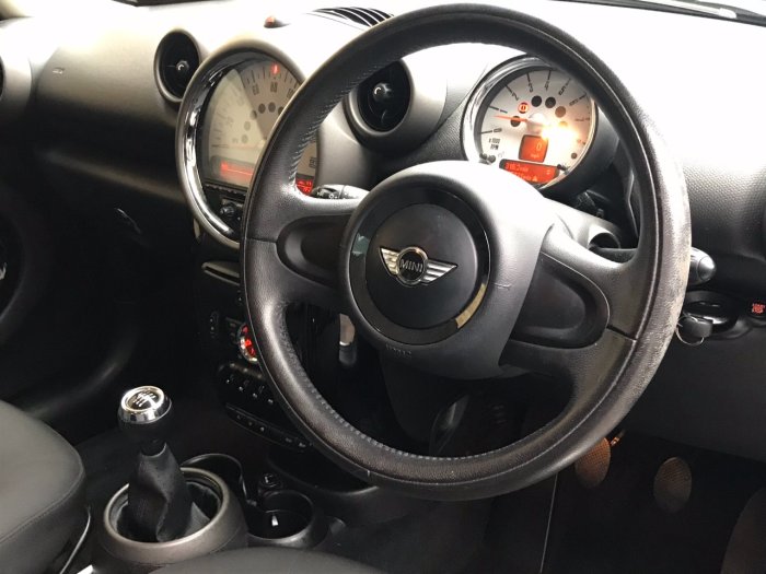 Mini Countryman 1.6 One 5dr ULEZ Hatchback Petrol Black