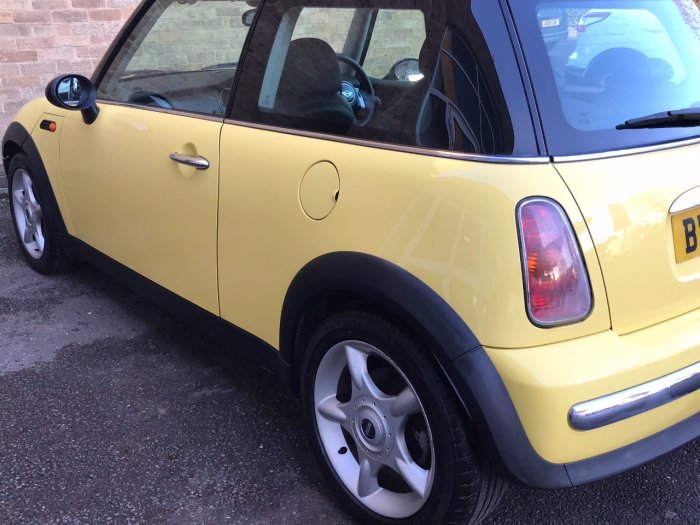 Mini Hatchback 1.6 Cooper 3dr panoramic sunroof Hatchback Petrol Yellow